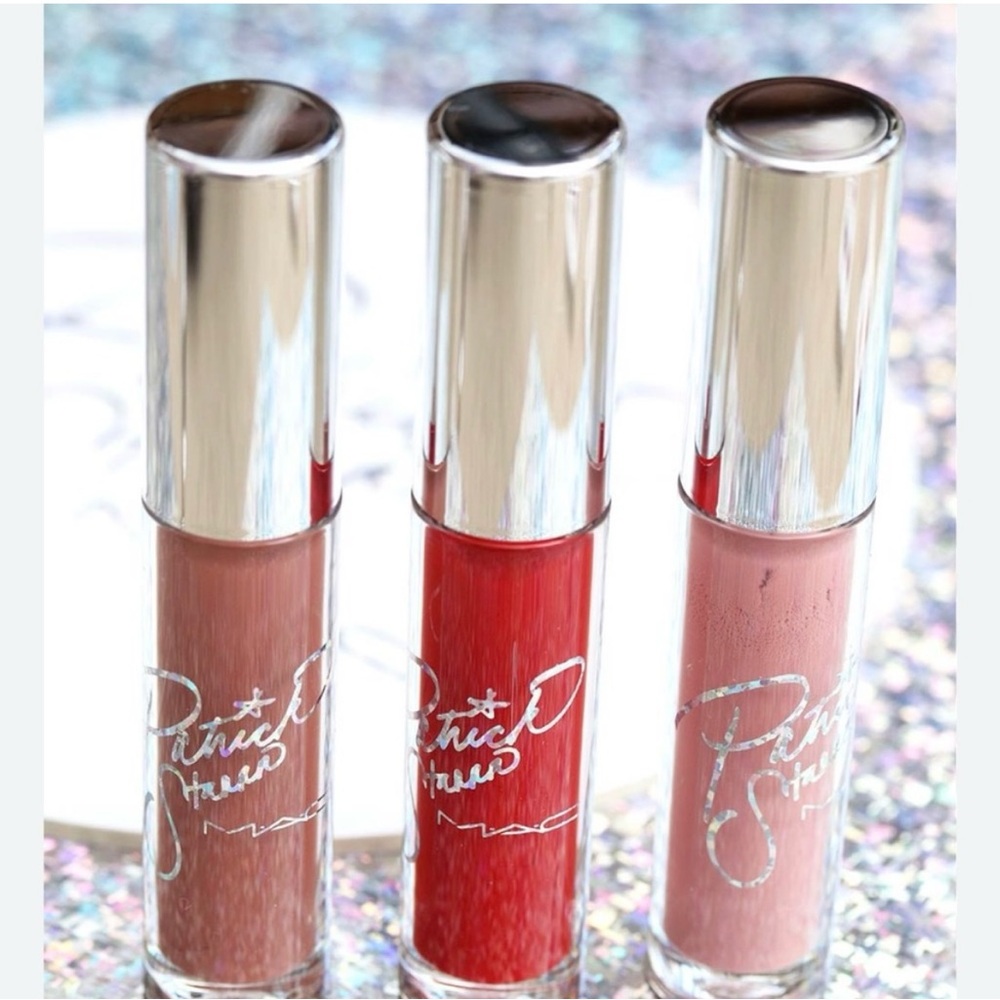 MAC x Patrick Star RARE Lipglass In MAMASTARRR Brand New In Box 💯 Authentic! - Picture 3 of 14